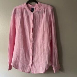 NWT Lightweight crinkle gauze button down